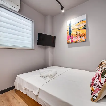 Flats With Style 瓦爾納