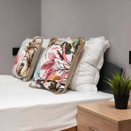 Flats With Style Apartment